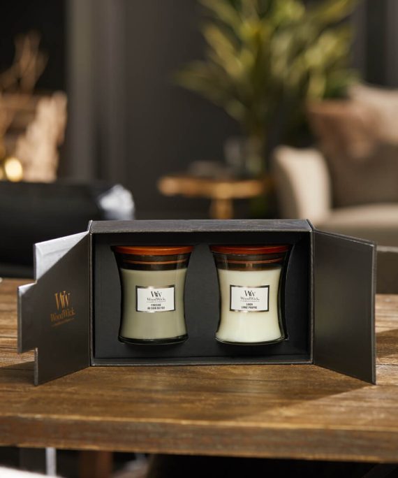 Woodwick vidutinės žvakės dovanų dėžutėje Fireside ir Linen